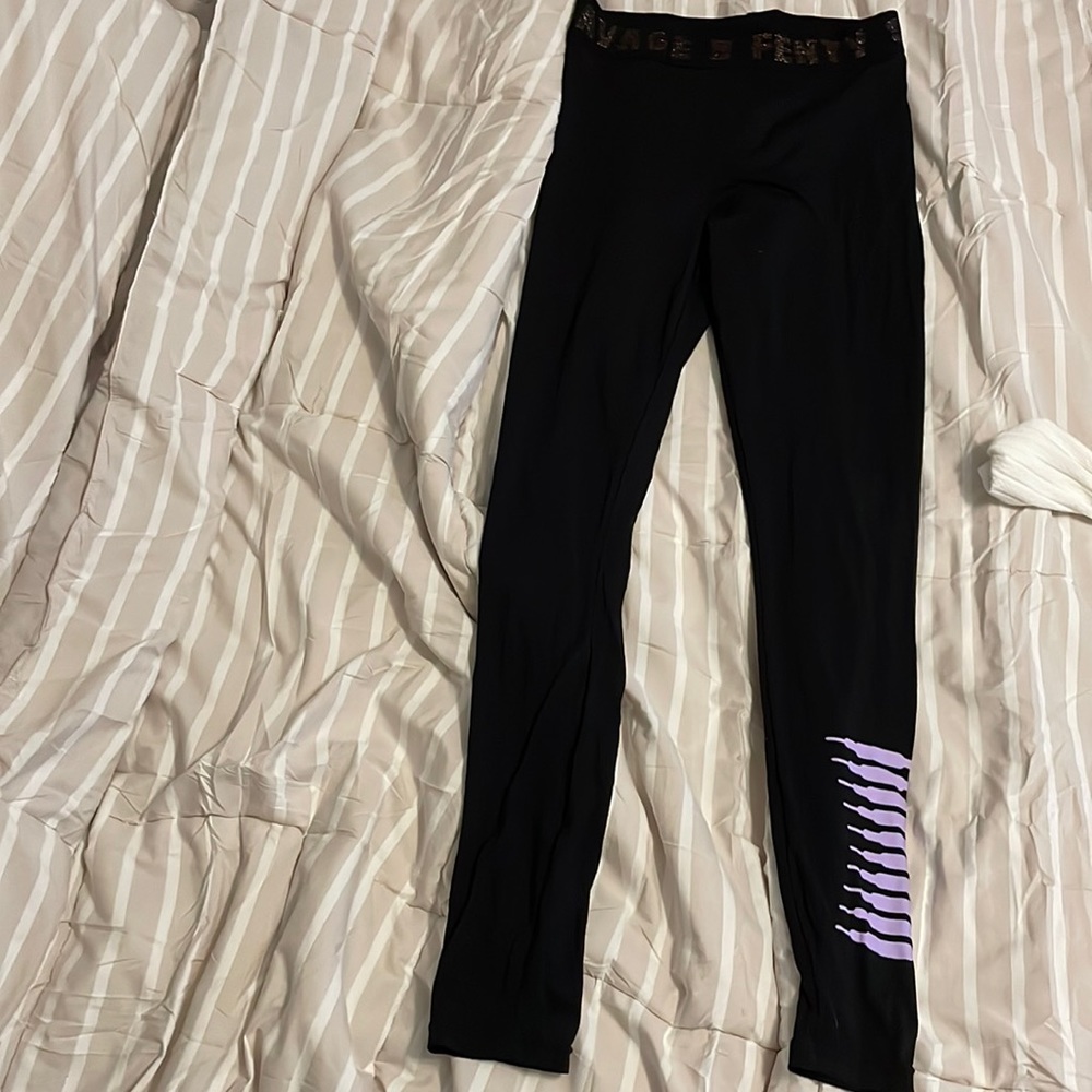 Savage X Fenty leggings